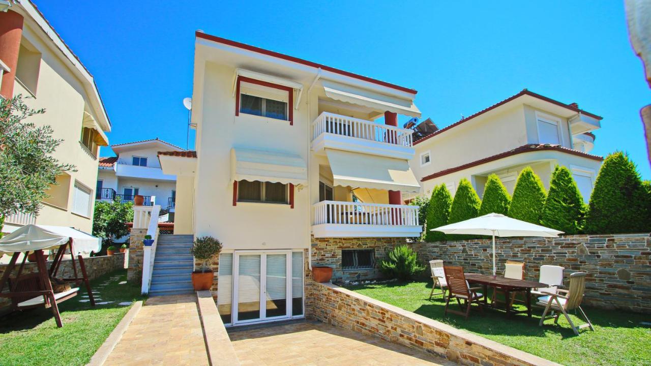 Starfish Villa Nea Iraklitsa ภายนอก รูปภาพ
