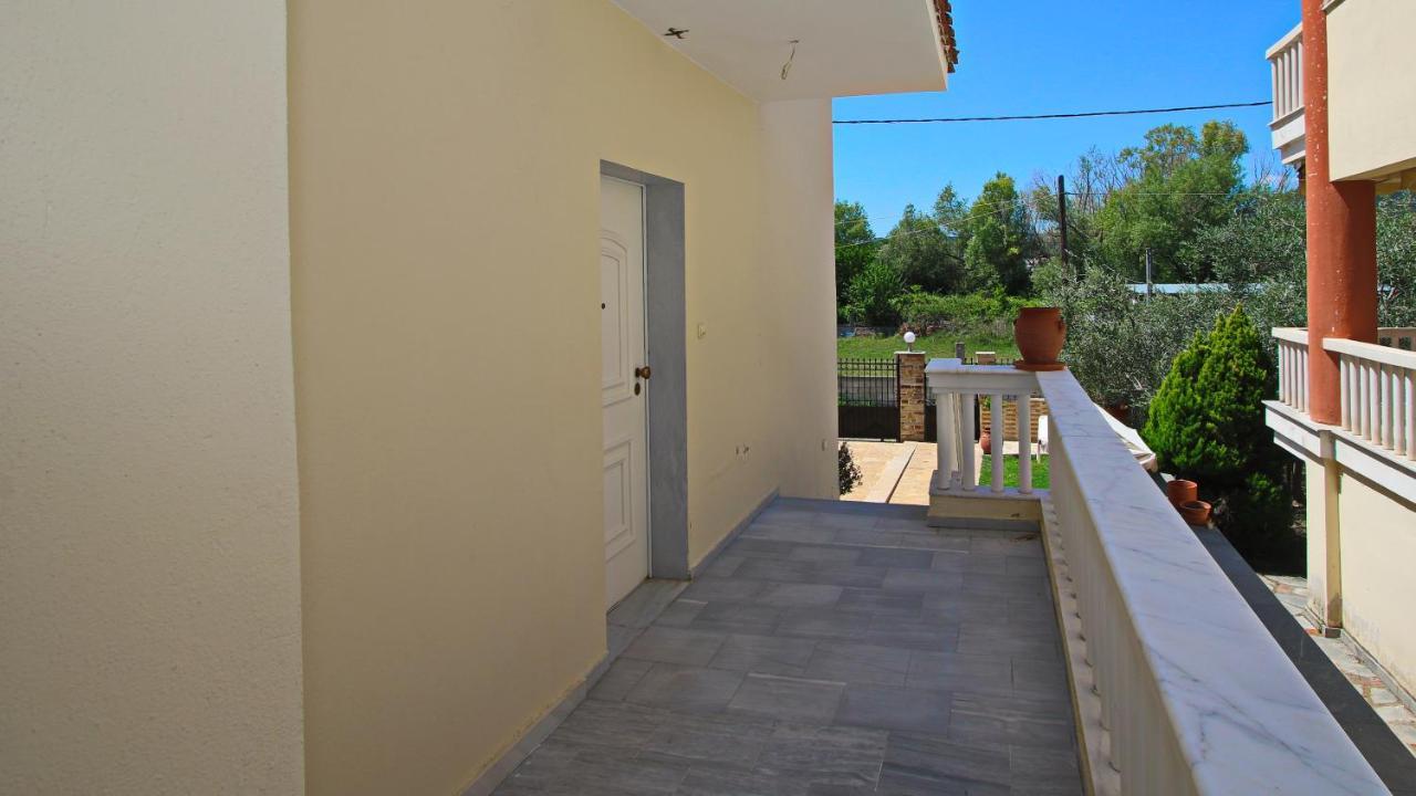 Starfish Villa Nea Iraklitsa ภายนอก รูปภาพ
