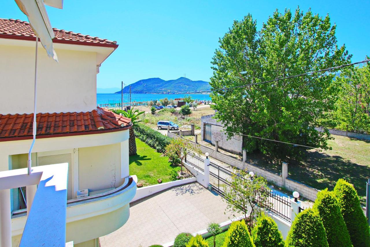 Starfish Villa Nea Iraklitsa ภายนอก รูปภาพ