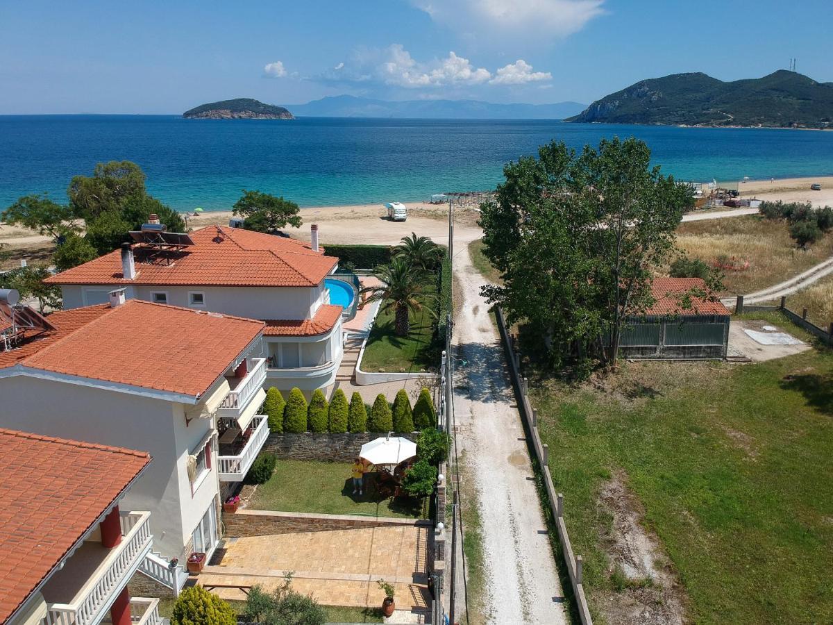 Starfish Villa Nea Iraklitsa ภายนอก รูปภาพ