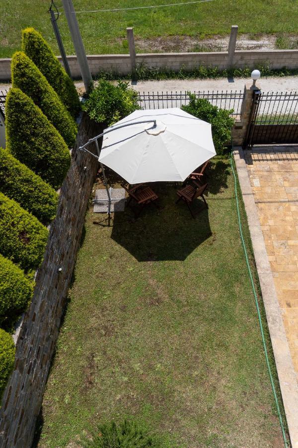 Starfish Villa Nea Iraklitsa ภายนอก รูปภาพ